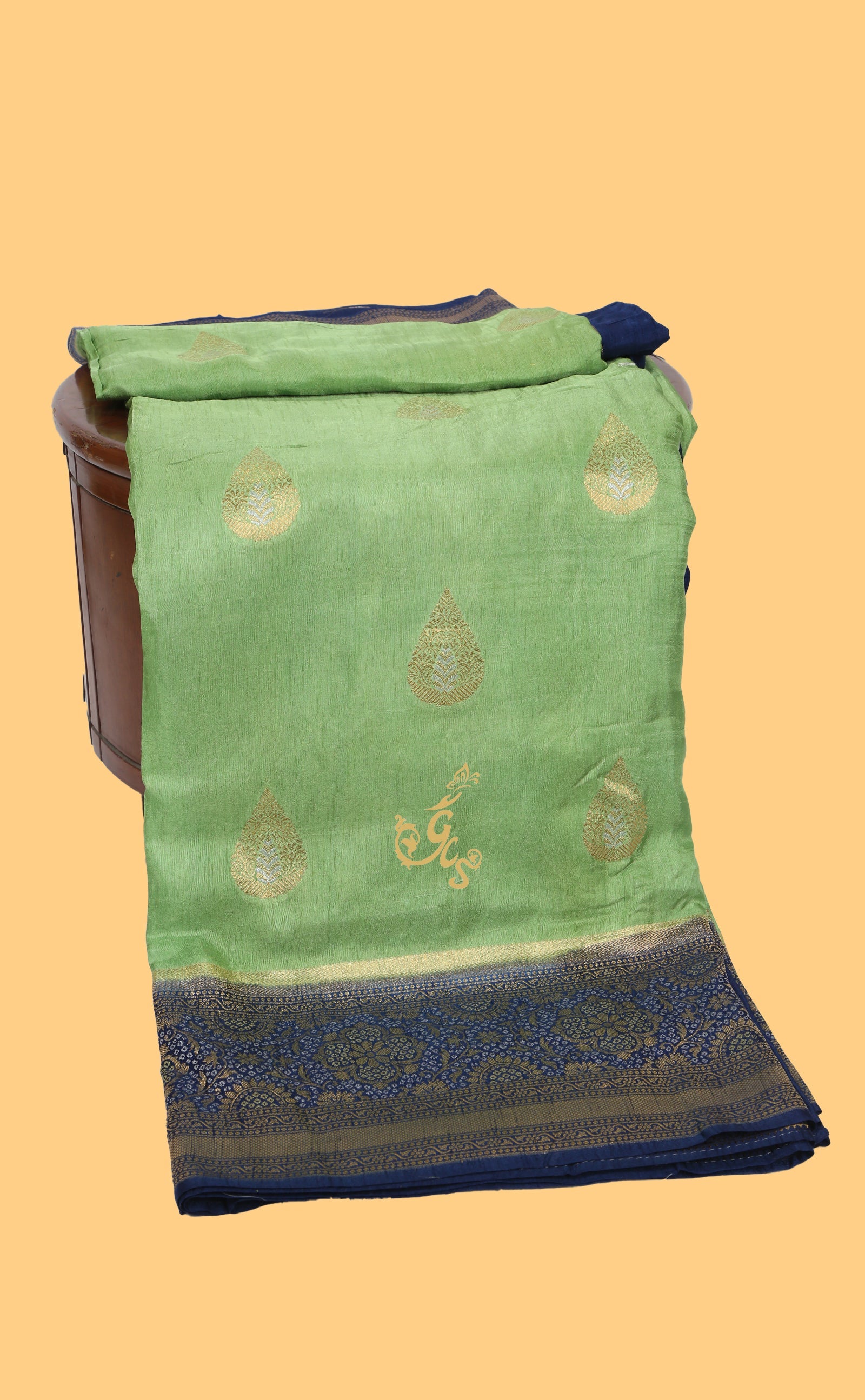 Pista Green Vegan Dola Silk Saree With Contrast Border