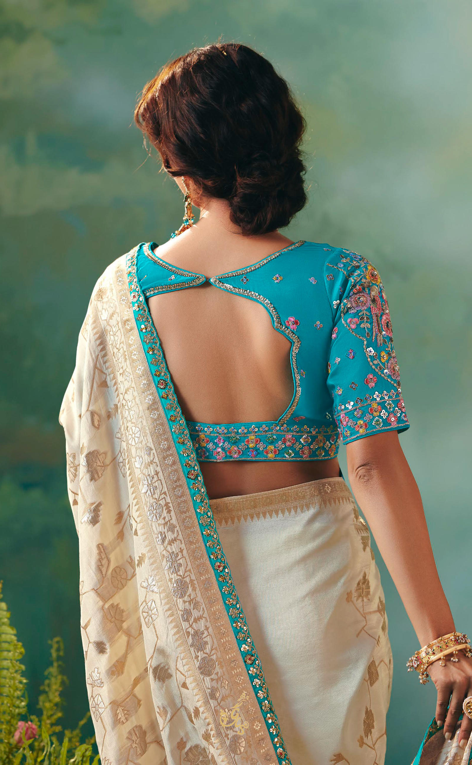 Elegant Off-White Vegan Muga Silk Saree – Sustainable Luxury