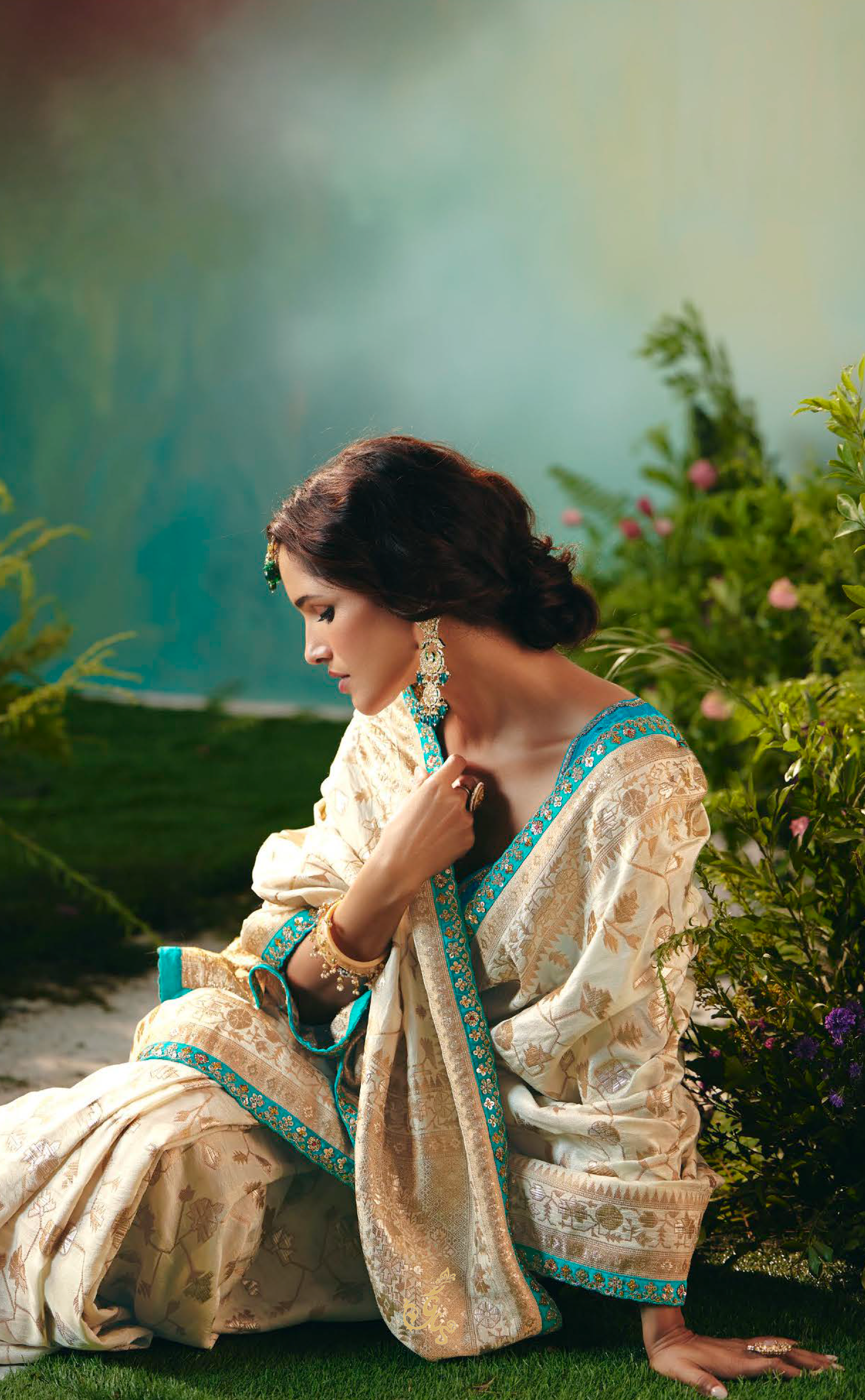 Elegant Off-White Vegan Muga Silk Saree – Sustainable Luxury