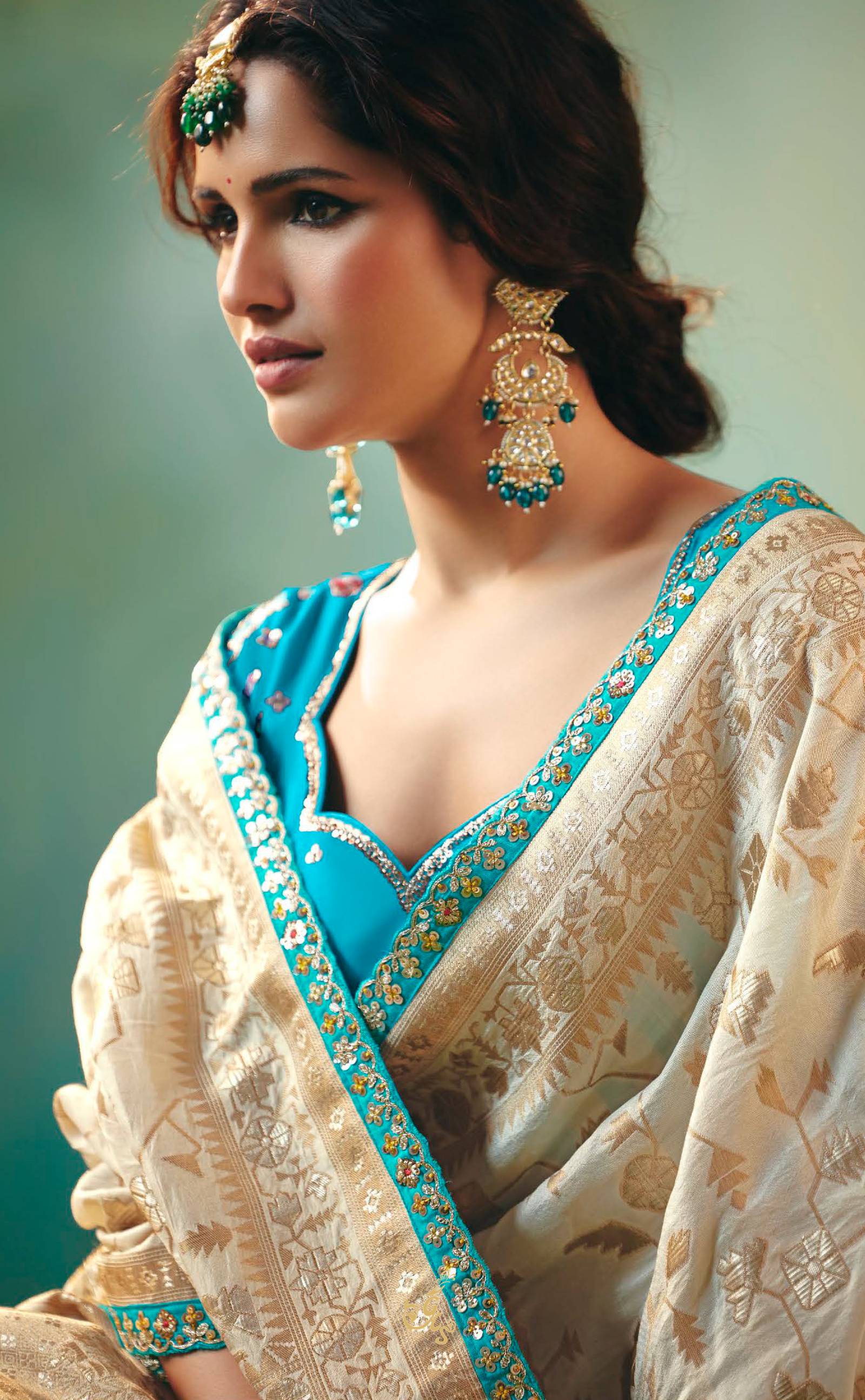 Elegant Off-White Vegan Muga Silk Saree – Sustainable Luxury