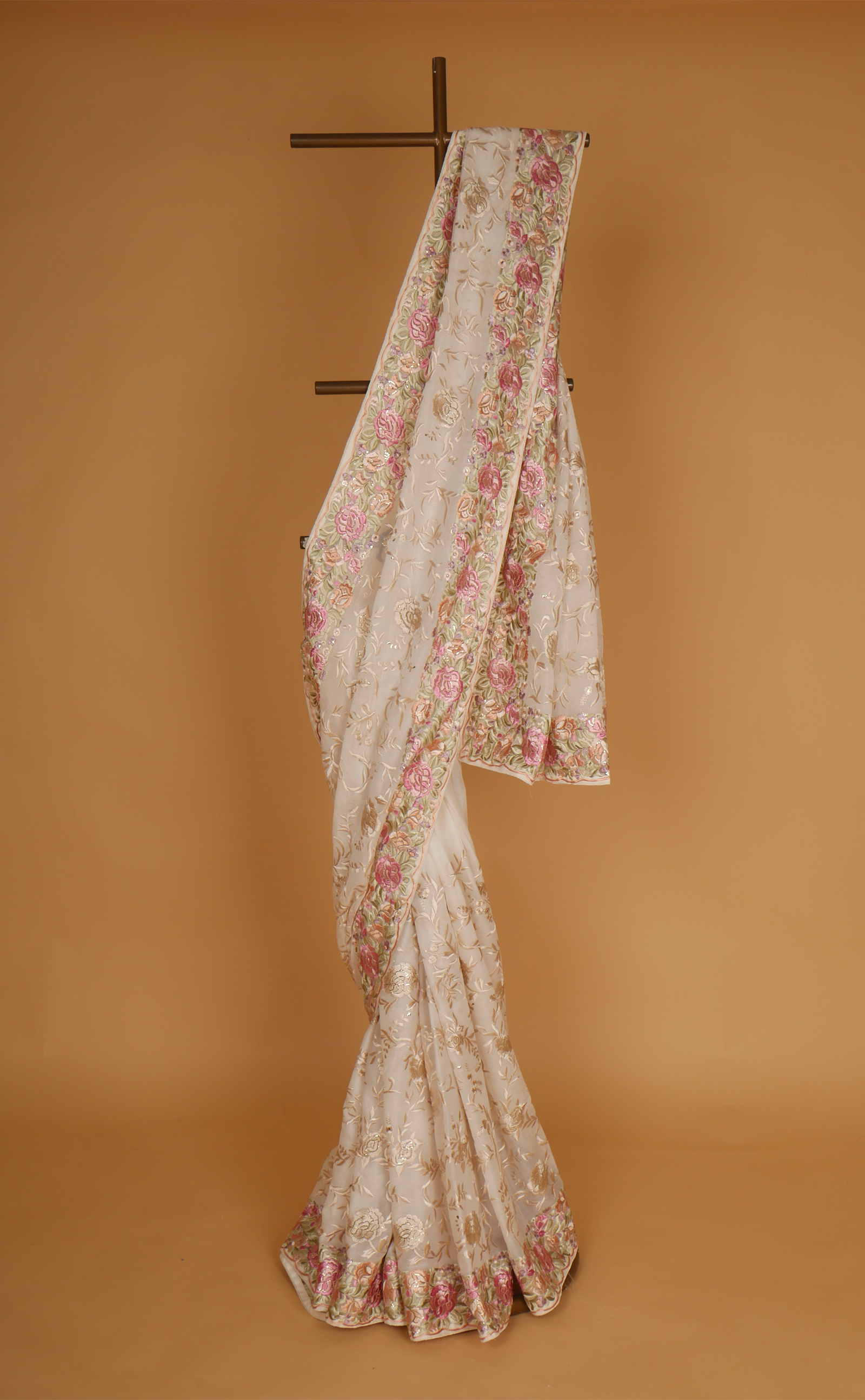 Off-White Parsi Jaal Embroidery Saree In Vegan Georgette