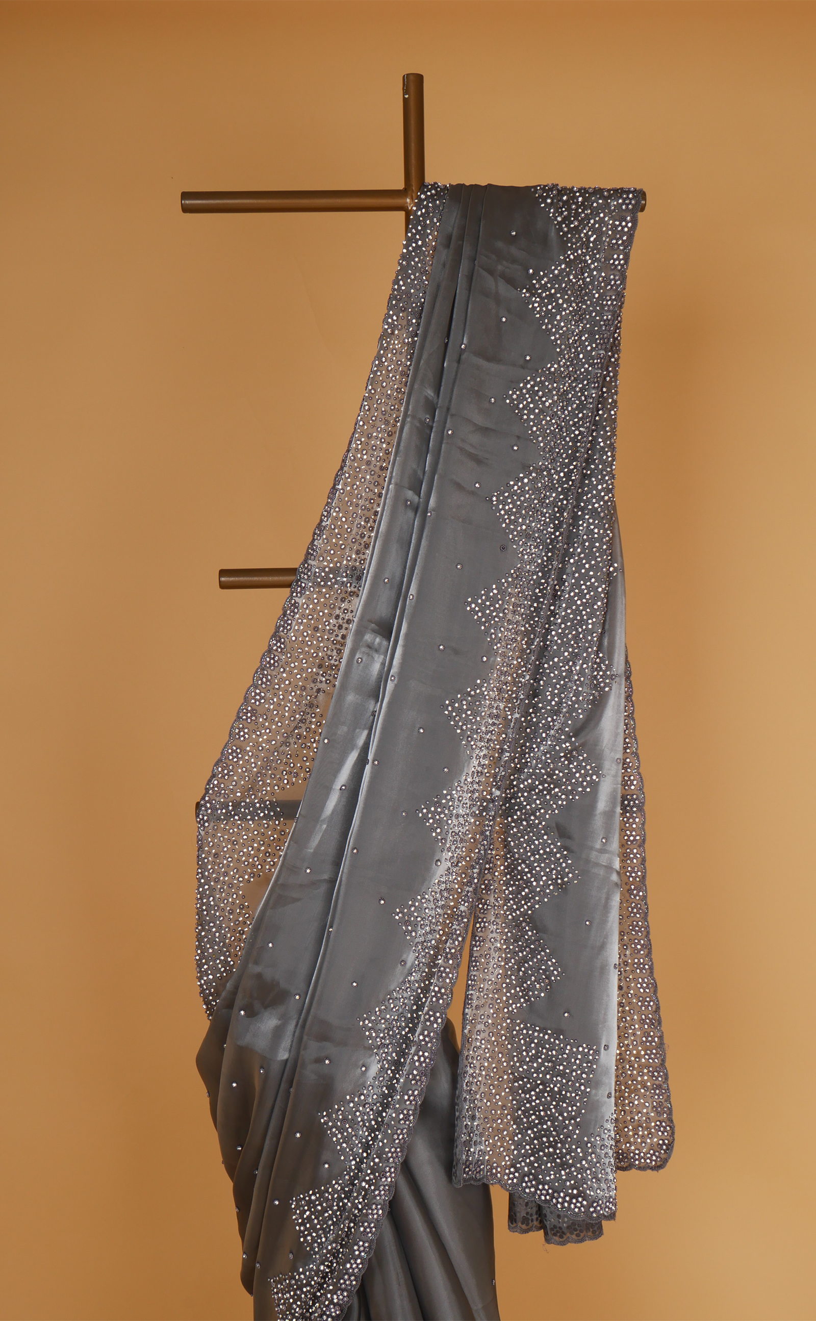 Grey Hand Embroidery Saree In Vegan Glass Organza