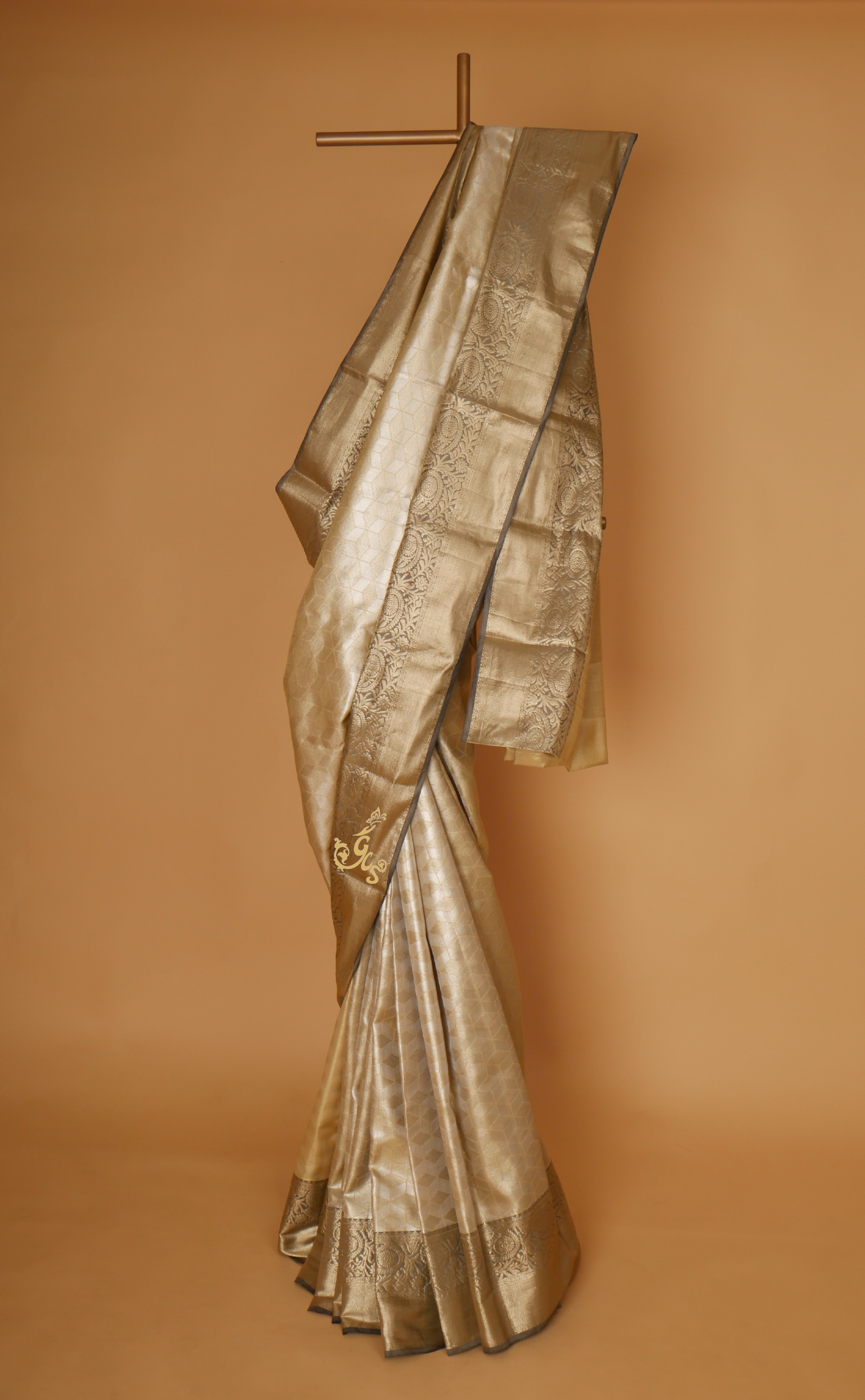 Gold Tissue Kanjivaram In Vegan Silk