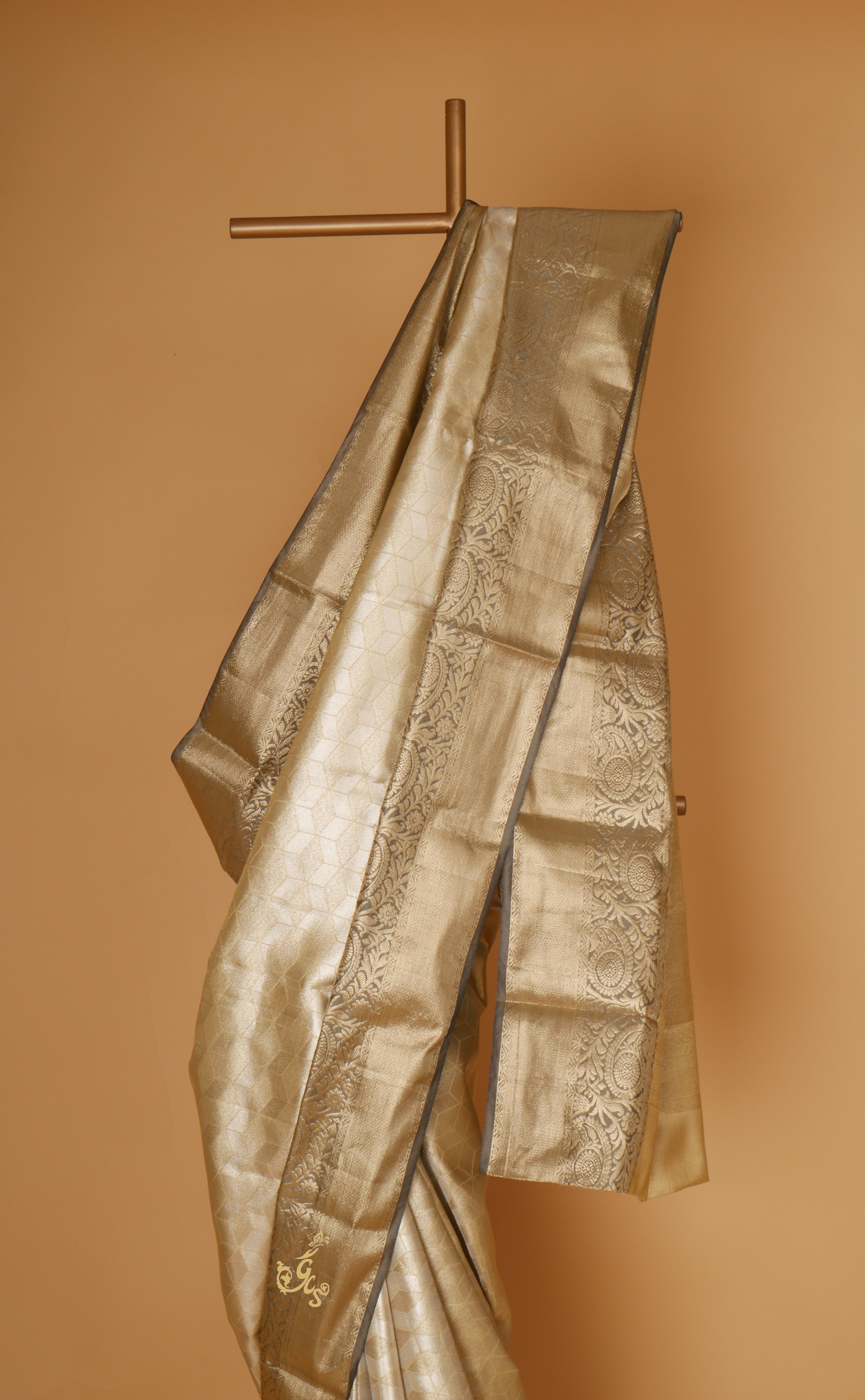 Gold Tissue Kanjivaram In Vegan Silk