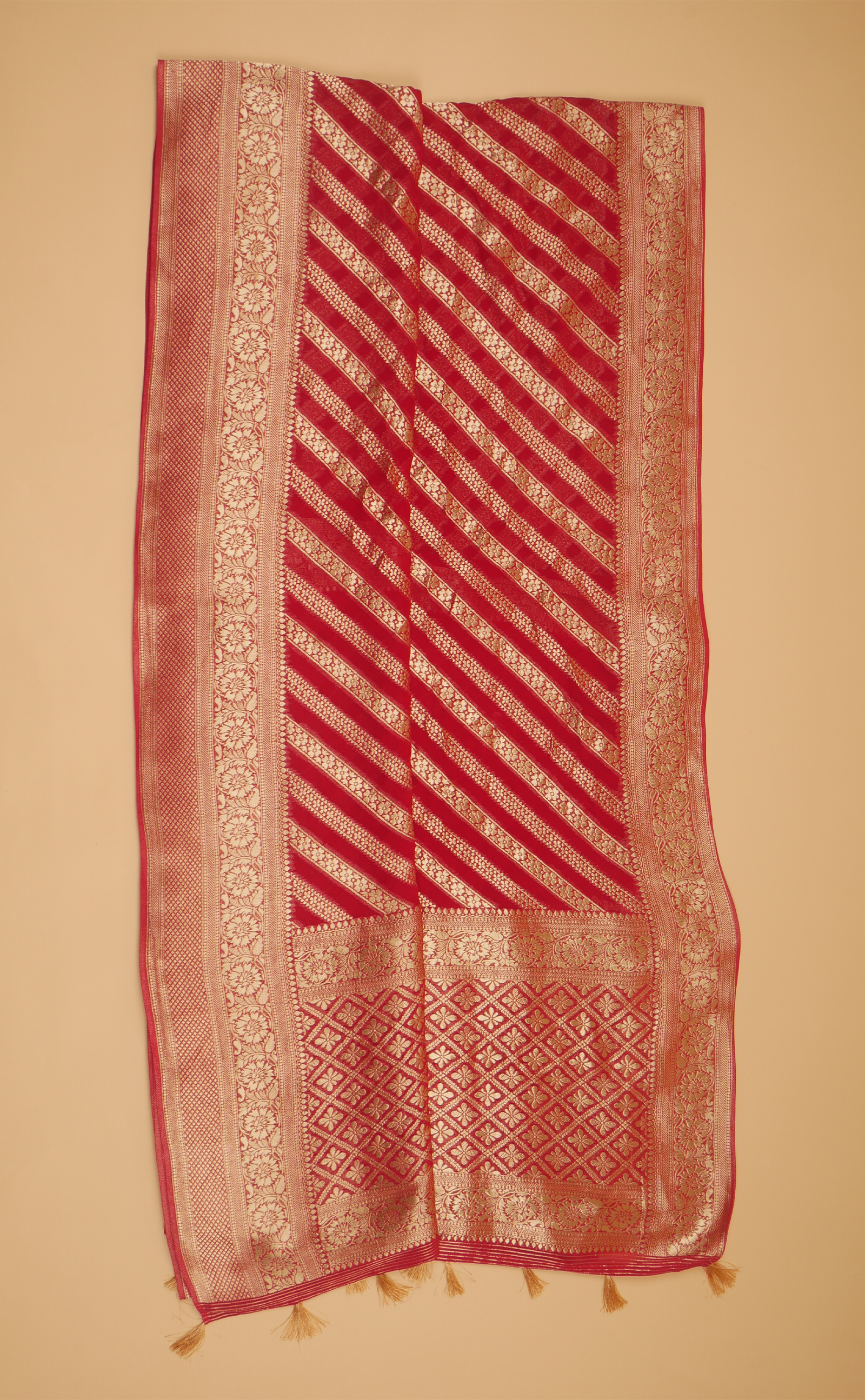 RED KHADDI VEGAN GEORGETTE BANARASI