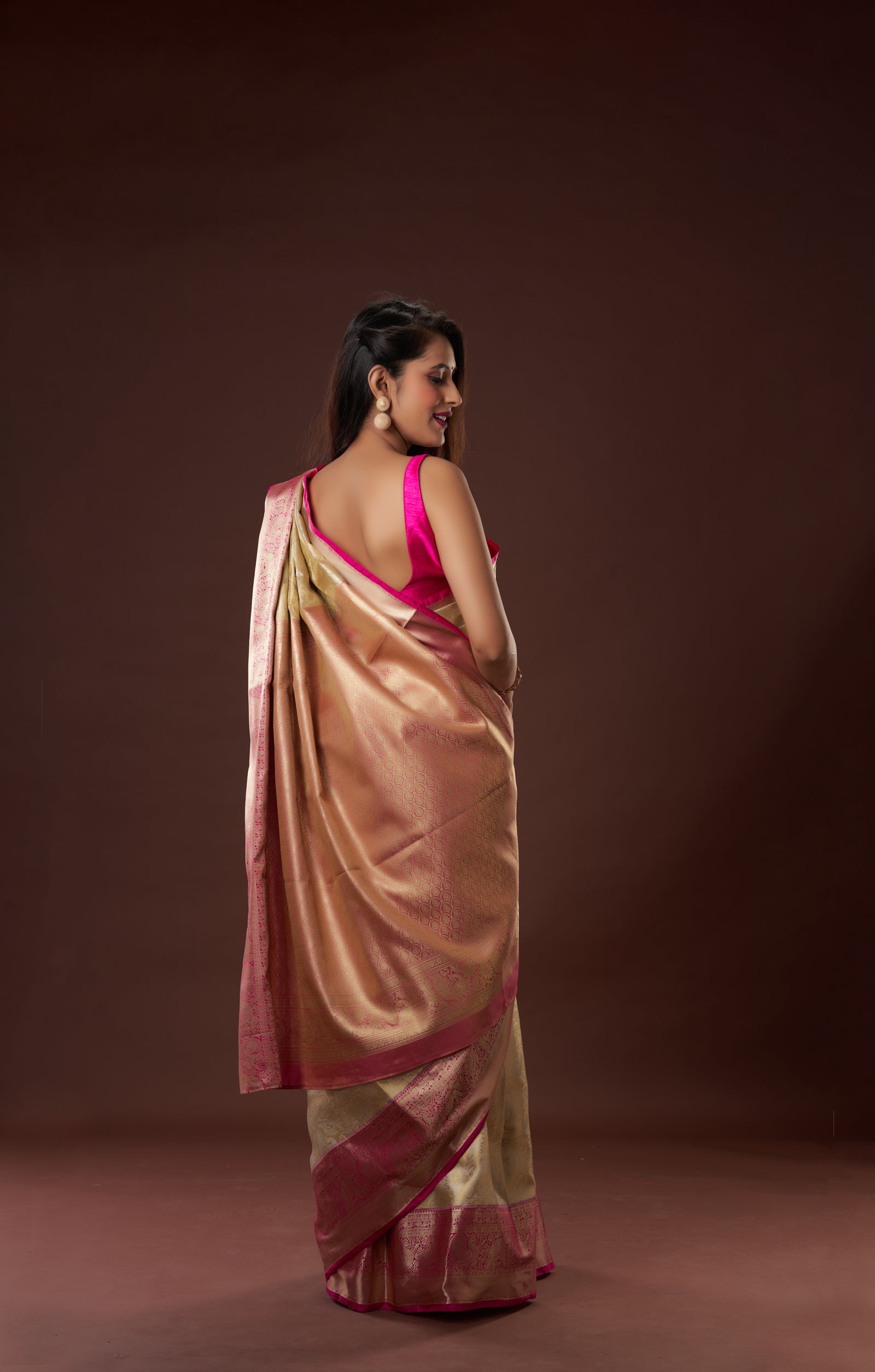 Tissue Kanjivaram In Vegan Silk With Contrast Rani Kadiyal Border