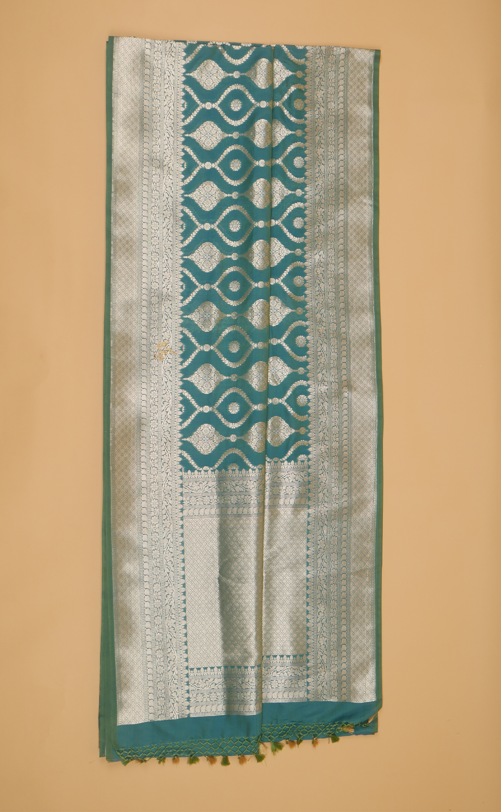 PEACOCK GREEN VEGAN SILK BANARASI